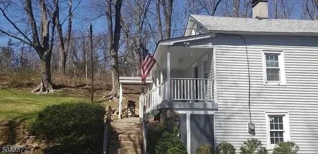 property at 3 Potterstown Rd