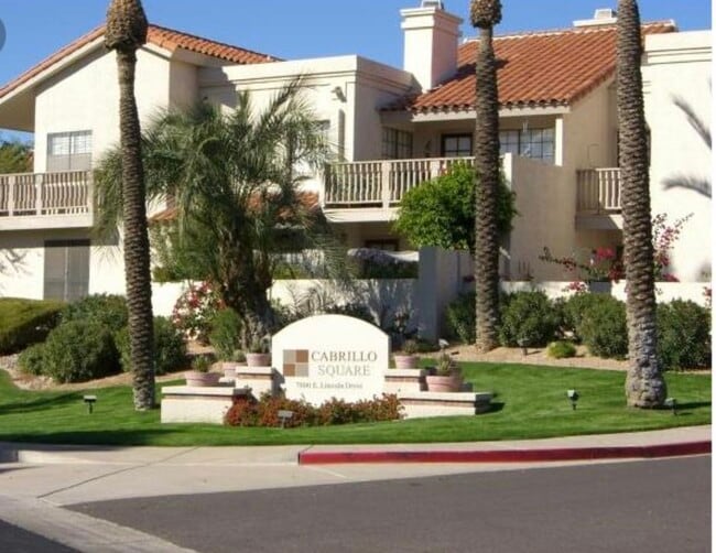 property at 7800 E Lincoln Dr