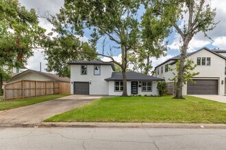 7414 Janak Dr, Unit 3 in Houston, TX - Building Photo - Building Photo