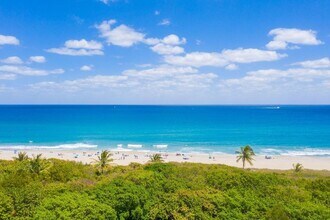 601 N Ocean Blvd in Boca Raton, FL - Building Photo - Building Photo