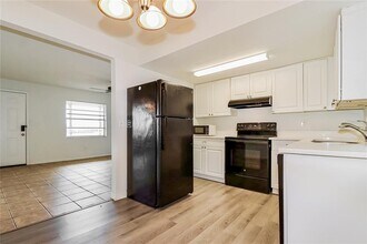 2740 38th St S in St. Petersburg, FL - Building Photo - Building Photo