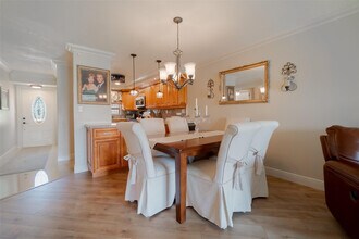 820 S Hollybrook Dr in Pembroke Pines, FL - Building Photo - Building Photo