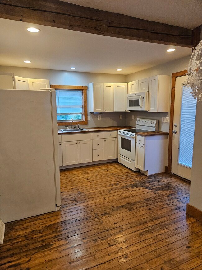 property at 1105 Conowingo Rd