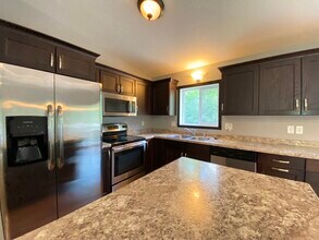 5134 20th Avenue Ln NW in Rochester, MN - Foto de edificio - Building Photo
