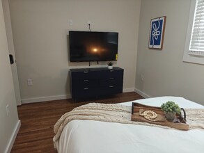 920 Friendly Pl in Charlotte, NC - Foto de edificio - Building Photo