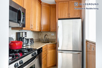 60 W 66th St, Unit FL16-ID459 in New York, NY - Building Photo - Building Photo