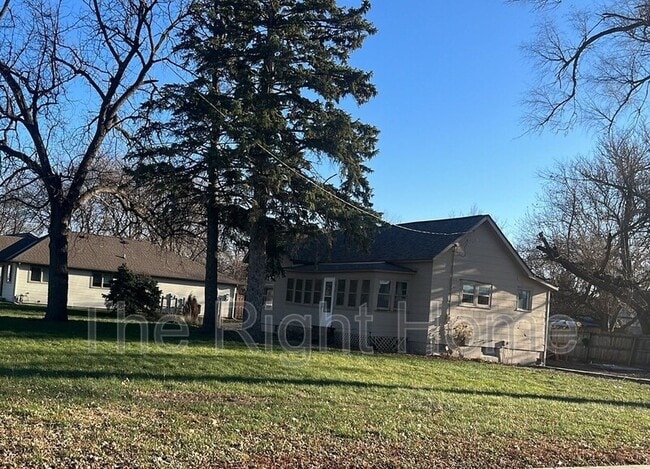 property at 101 River Rd Dr