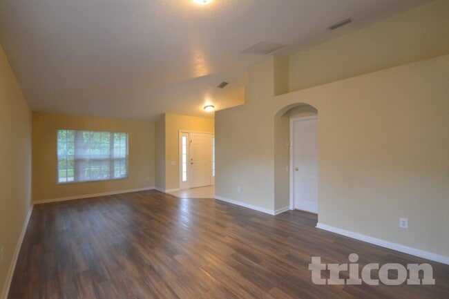 12907 Early Run Ln in Riverview, FL - Foto de edificio - Building Photo