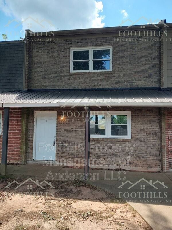 property at 208 N Major Rd