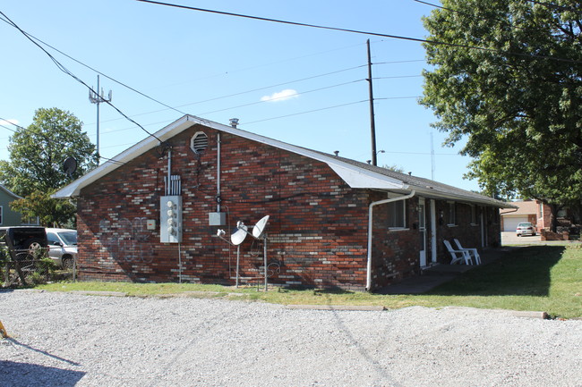 2324-2328 Washington St in Granite City, IL - Building Photo - Building Photo