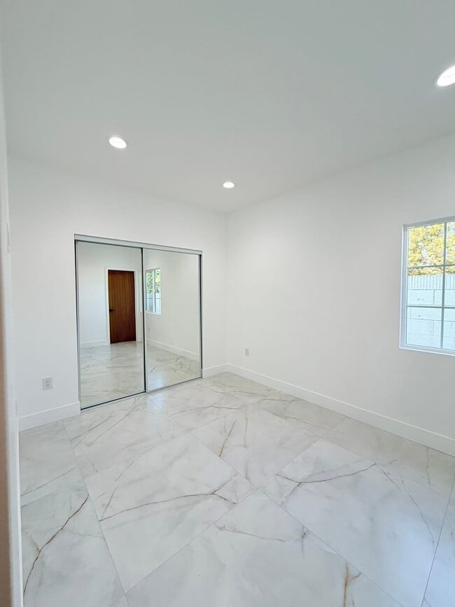 604 S Vicki Ln in Anaheim, CA - Building Photo - Building Photo