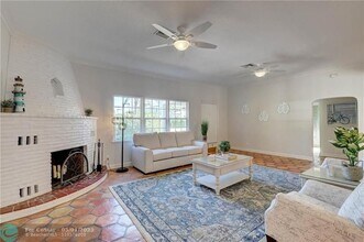 302 NW 11th St in Delray Beach, FL - Building Photo - Building Photo