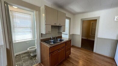 4 Thenius St in Worcester, MA - Building Photo - Building Photo