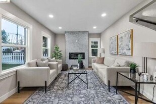 1109 Lincoln Ct in San Jose, CA - Building Photo