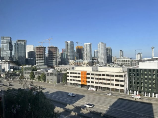 St.Ingbert Apartments in Seattle, WA - Foto de edificio - Building Photo