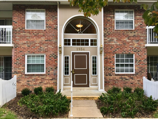 property at 1954 Kennedy Dr