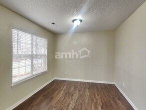 16518 Amber Field Dr in Huntersville, NC - Foto de edificio - Building Photo