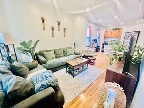 1421 W Huron St in Chicago, IL - Building Photo - Building Photo