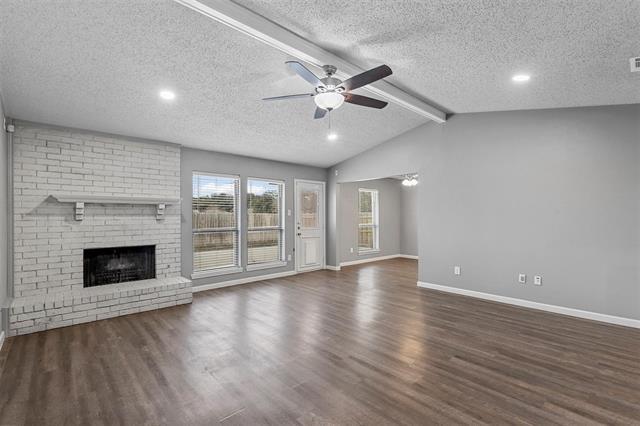 2909 Lake Park Dr in Grand Prairie, TX - Building Photo - Building Photo