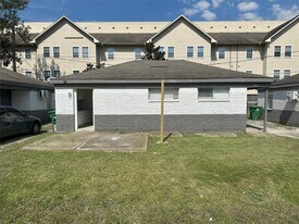 3831 Mt Pleasant St in Houston, TX - Building Photo