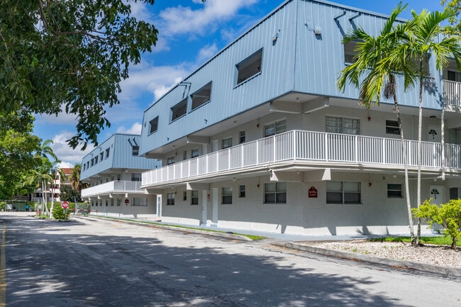 La Estancia Apartments