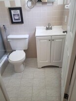 4610 SW 116th Ave in Miami, FL - Building Photo