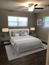 1820 Pine Village Dr in Houston, TX - Building Photo - Building Photo