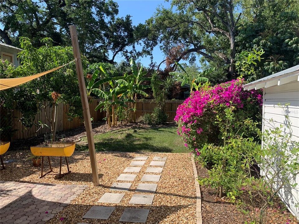506 E North St in Tampa, FL - Building Photo