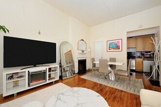 126 E 39th St, Unit SI ID1323901P in New York, NY - Building Photo - Building Photo