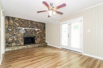 1072 Martin Nash Rd SW in Lilburn, GA - Building Photo - Building Photo