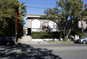 10819 Camarillo St Apartments