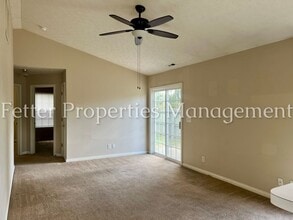 2825 Granfield Ct in Evansville, IN - Building Photo - Building Photo