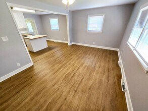 317 Holt Ave in Graham, NC - Building Photo - Building Photo