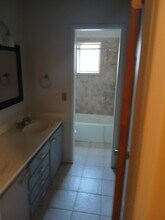 107 SW 10th St in Seminole, TX - Building Photo - Building Photo