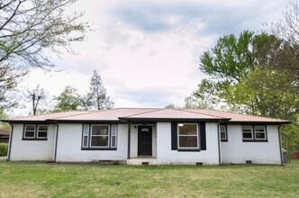 10 Lexington Dr in Clarksville, TN - Building Photo - Building Photo