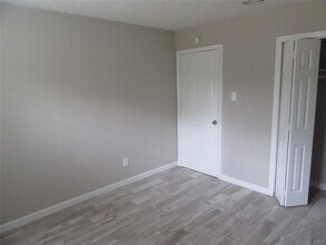 25822 Glen Loch Dr in Spring, TX - Foto de edificio - Building Photo