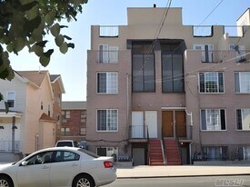 193-07 Linden Blvd in Queens, NY - Building Photo