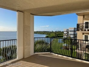 161 Majestic Bay Ave in Cape Canaveral, FL - Building Photo - Building Photo
