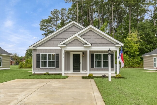 property at 2716 Buckingham Rd NW