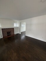 1506 Duxberry Ave in Columbus, OH - Building Photo