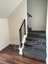 208 E Greenfield Ln in Bismarck, ND - Building Photo - Building Photo
