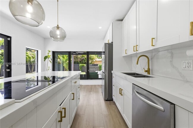 86 NE 110th St in Miami Shores, FL - Building Photo - Building Photo