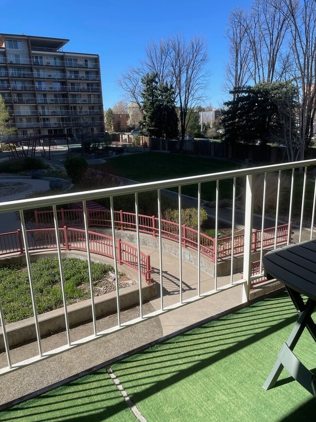 4800 Hale Pkwy in Denver, CO - Building Photo - Building Photo