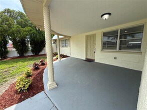 3548 Umber Rd in Holiday, FL - Building Photo - Building Photo