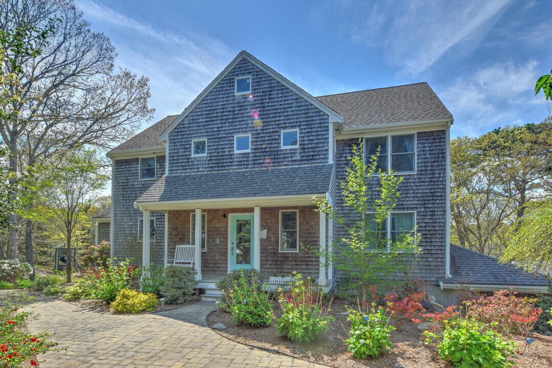 28 Parsons Ln in Falmouth, MA - Building Photo
