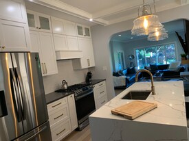 605 N Humphrey Ave in Oak Park, IL - Building Photo