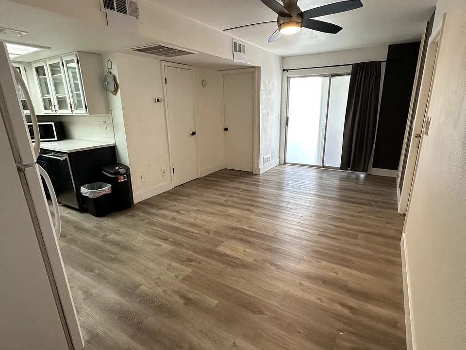 627 W Enid Ave, Unit 2 in Mesa, AZ - Building Photo