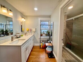 113 Harriet Ave-Unit -1 in Quincy, MA - Building Photo - Building Photo