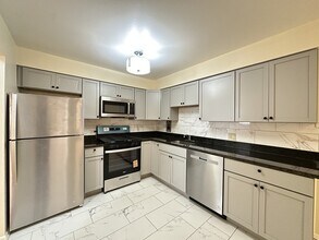 630 Lincoln Ave, Unit 50G in Addison, IL - Building Photo - Building Photo