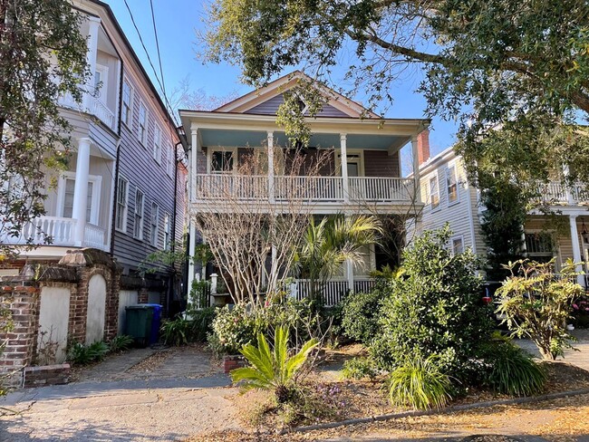property at 32 1/2 Chapel St